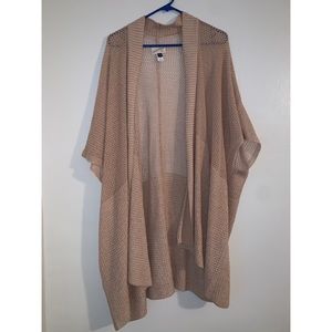 Knit short sleeve sweater
